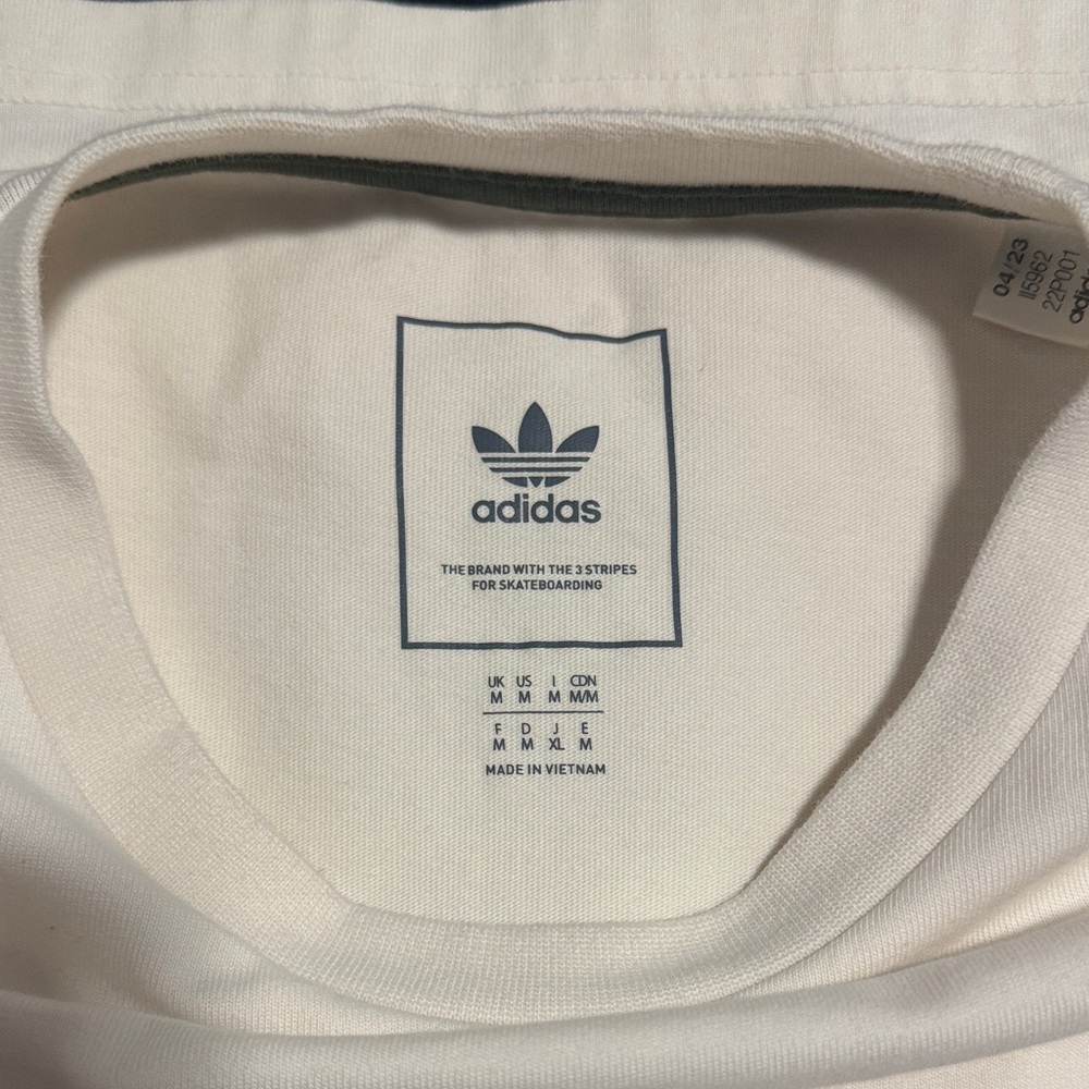 adidas Men’s Cream Crew Neck T-Shirt - For Skateboarding - Size Medium - Picture 3 of 5